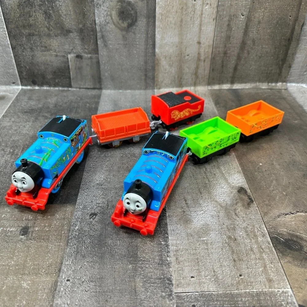 Trackmaster Motorized Trains Thomas The Train‎ Circus and Cars Lot of 6 pieces